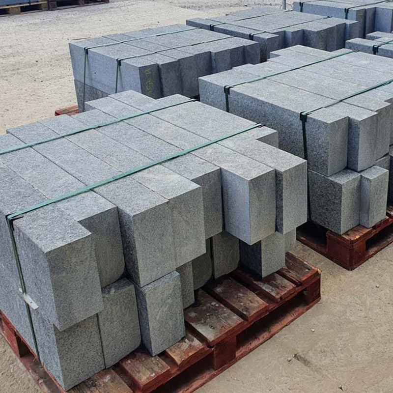 Whinstone Stock Kerb 125x250mm